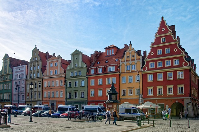 ** Ukryte podwórka Wrocławia: Jak znaleźć je bez mapy i przewodnika? - 1 2025